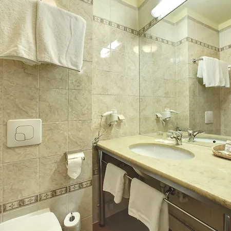 Europejski Centrum Hotel 3*