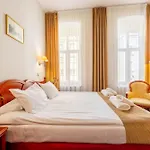 מלון Europejski Centrum 3*