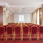 Europejski Centrum מלון 3*