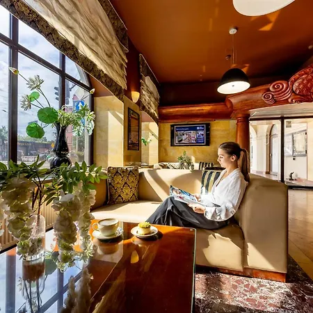 欧罗比斯基罗瓦中心酒店 酒店 3*