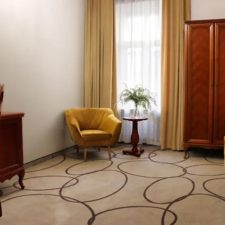 Europejski Centrum Otel 3*