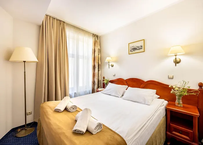 欧罗比斯基罗瓦中心酒店