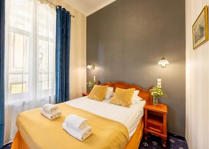 欧罗比斯基罗瓦中心酒店