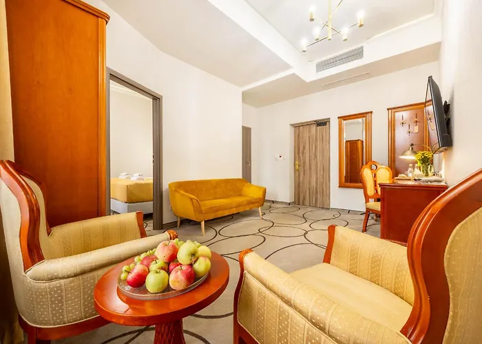 酒店 欧罗比斯基罗瓦中心酒店