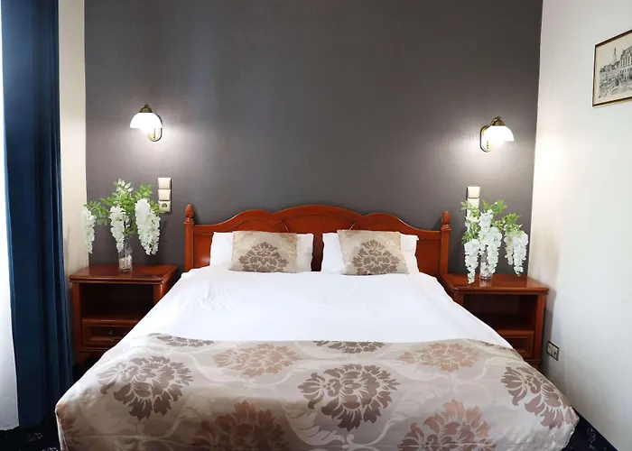 欧罗比斯基罗瓦中心酒店